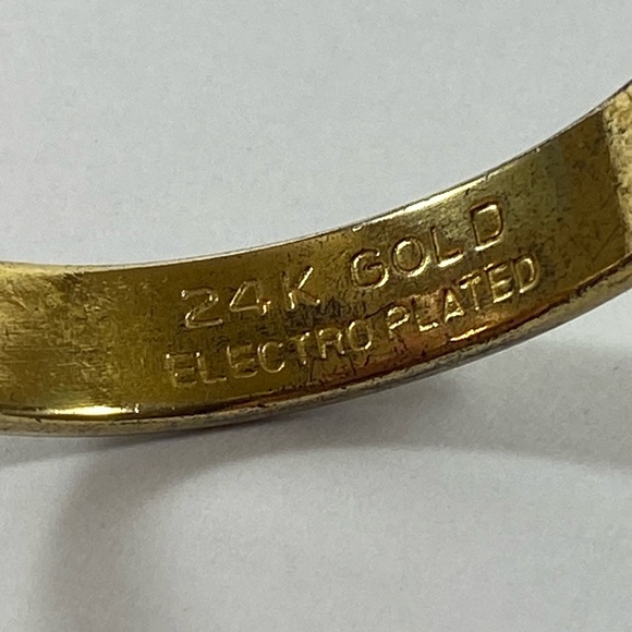 24 kt Gold Electroplated and Silver Toned Magnetic Cuff Bracelet - Picture 4 of 8